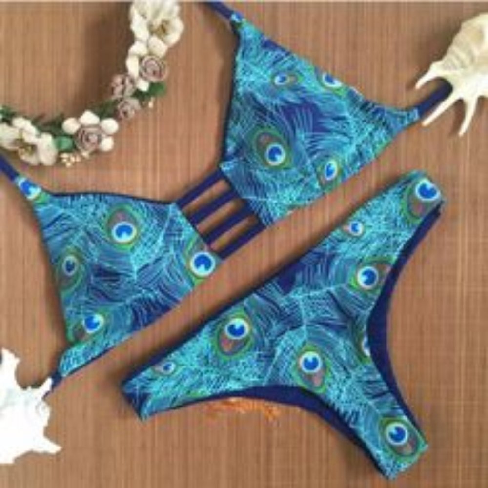 ✨Reversible Peacock Feather Cheeky Thong Bikini ✨ - Picture 7 of 8